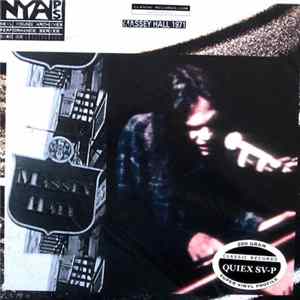 Neil Young - Massey Hall 1971 Album