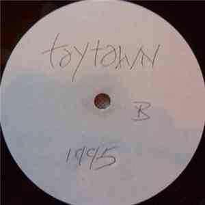 Druid + Vinylgroover / Hixxy - Kounter Attack Remix / Toy Town Album