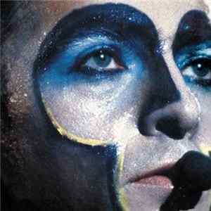 Peter Gabriel - Plays Live Album